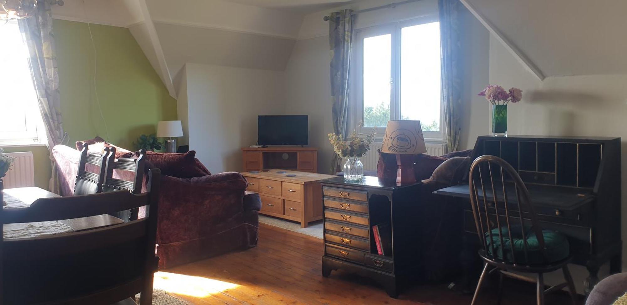 Lovely 3 Bed Condo Reigate Bagian luar foto