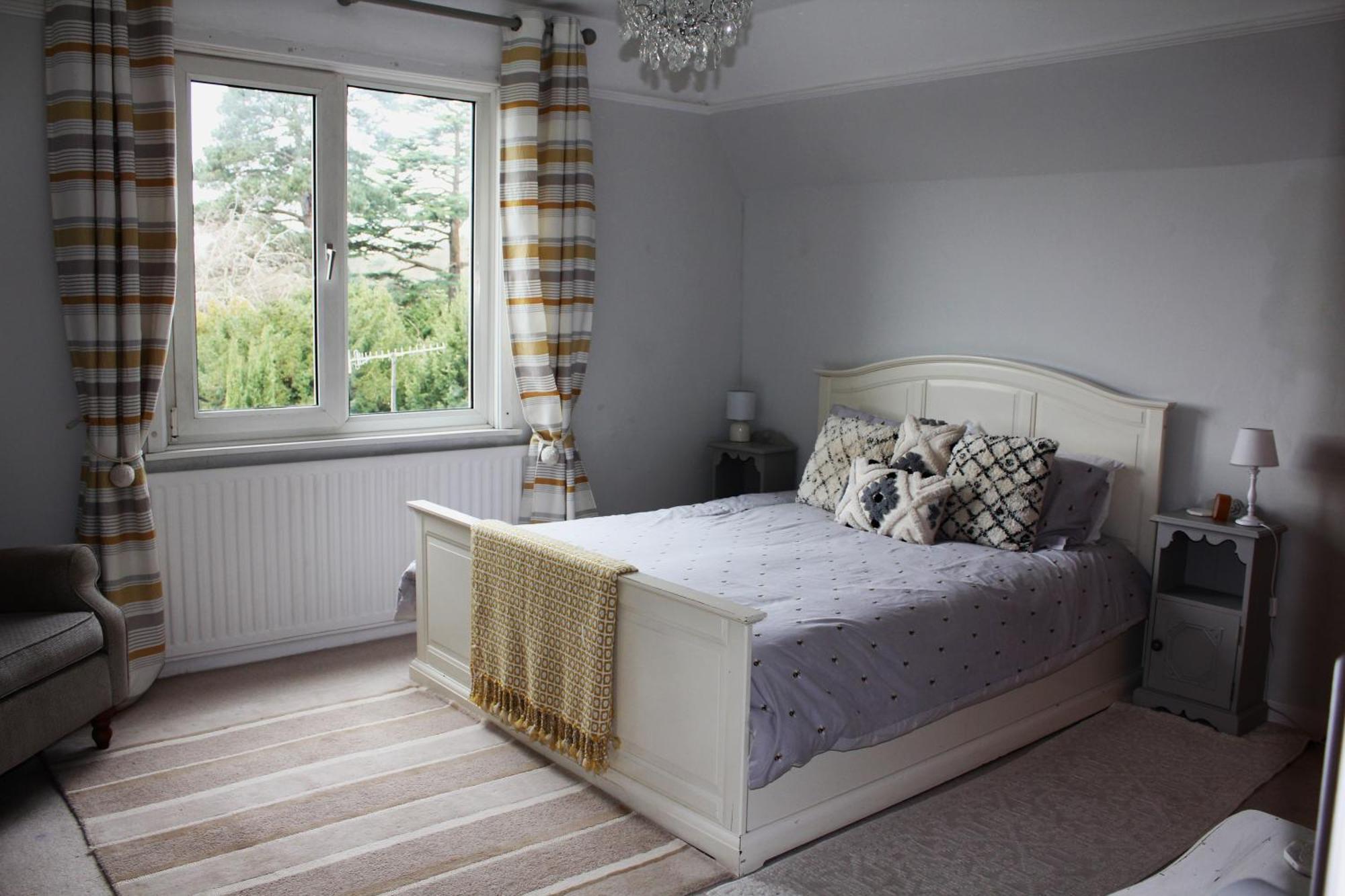 Lovely 3 Bed Condo Reigate Bagian luar foto